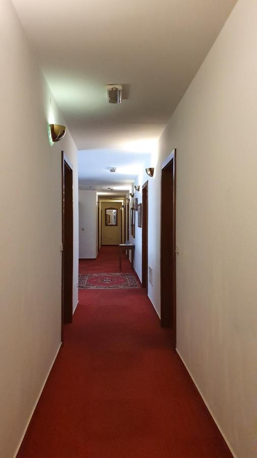 Hotel Sporn Radomlje Extérieur photo
